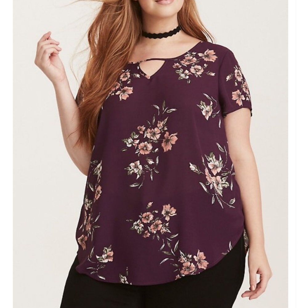 Torrid Purple/Plum Floral Georgette Keyhole Top